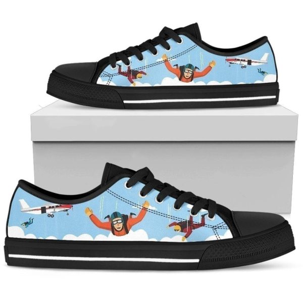 Skydiving Lover Men'S Low Top Shoes Nh09-Gearsnkrs