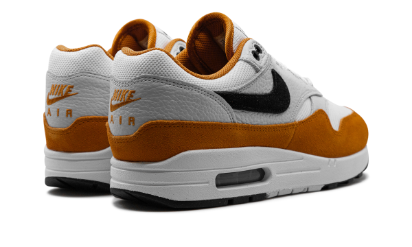 max 1 monarch c2i3m Gearsnkrs