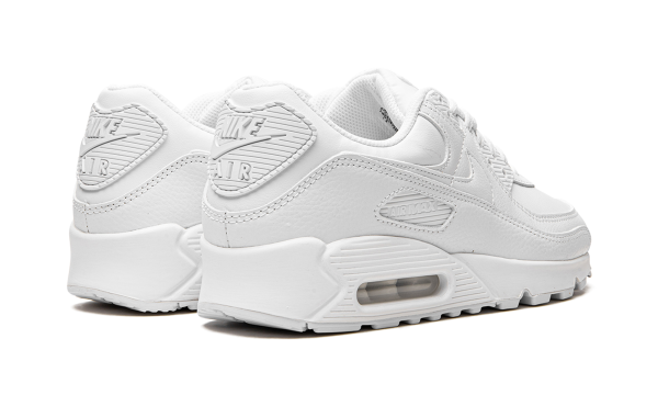 max 90 triple white me7m9 Gearsnkrs
