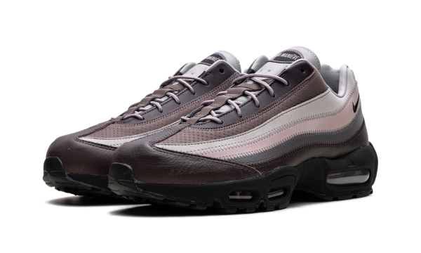 max 95 a ma maniere while you were sleeping ynrde Gearsnkrs