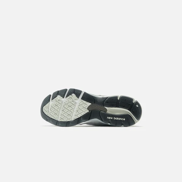 NBM990GY3NewBalanceMadeinUSA990v3GreyWhite 0616 Gearsnkrs
